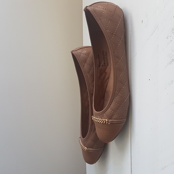 Steve Madden Flats - Picture 4 of 11